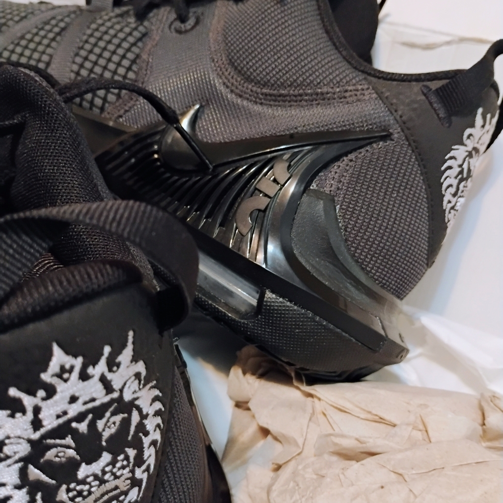 🔥Hot🔥 New Nike LeBron Witness 7 Black Diamond Classic 13 - Picture 8 of 8